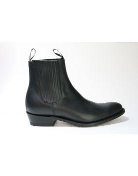 1560 Mayura Chelsea Boots Black